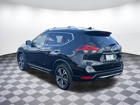 Used 2018 Nissan Rogue SL w/ Premium Package image 3