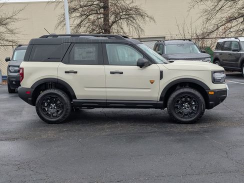 New 2025 Ford Bronco Sport Badlands w/ Badlands Tech Package AWD/4WD image 5