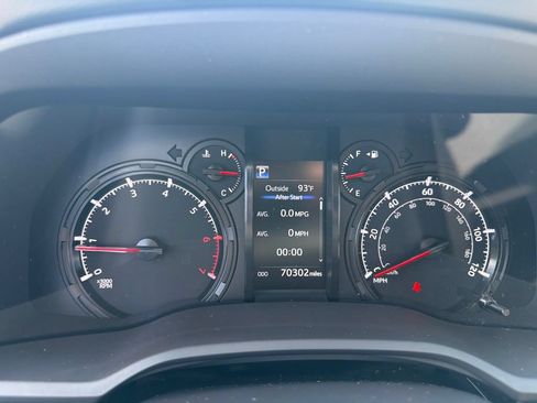 Used 2021 Toyota 4Runner SR5 Premium AWD/4WD image 9