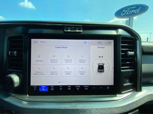 Used 2026 Ford F250 Platinum w/ FX4 Off-Road Package AWD/4WD image 36