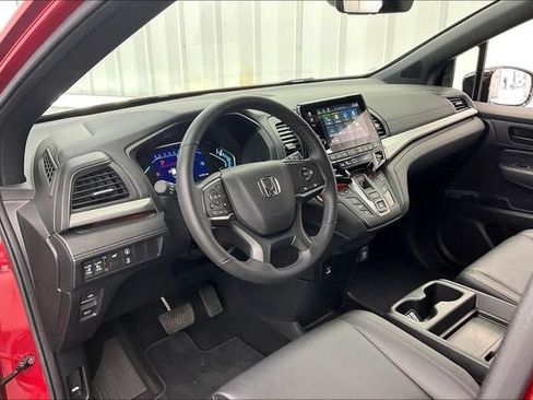 Certified 2024 Honda Odyssey Sport image 17