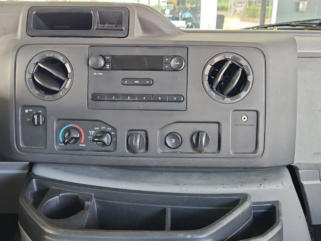 Used 2014 Ford E-250 and Econoline 250 w/ Power Group RWD image 14