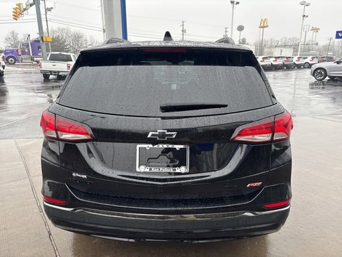 Used 2022 Chevrolet Equinox RS w/ Infotainment Package image 7