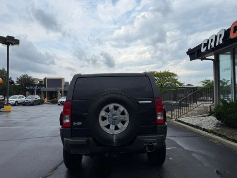 Used 2009 HUMMER H3 Luxury AWD/4WD image 7