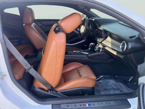 Used 2019 Chevrolet Camaro SS RWD image 42