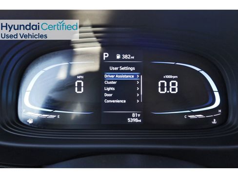 Certified 2025 Hyundai Venue SEL image 17