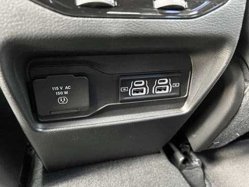 New 2025 Jeep Grand Cherokee Altitude image 20