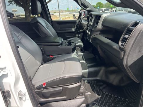 Used 2022 RAM 3500 Tradesman w/ Chrome Appearance Group image 12