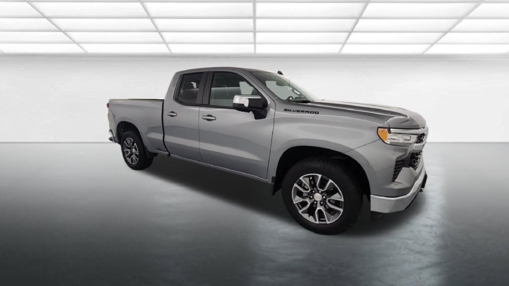 Used 2023 Chevrolet Silverado 1500 LT w/ Safety Package AWD/4WD image 9