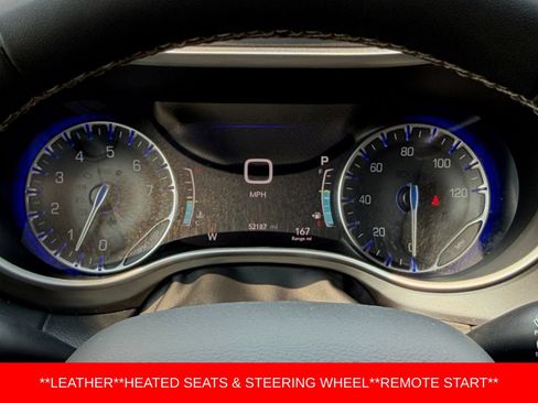 Used 2024 Chrysler Pacifica Touring-L FWD image 35