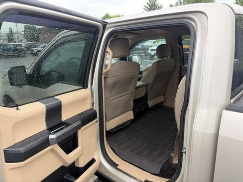 Used 2017 Ford F150 XLT w/ Equipment Group 302A Luxury AWD/4WD image 16