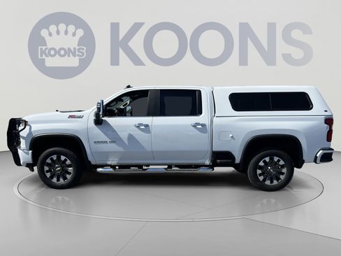 Used 2021 Chevrolet Silverado 2500 LT w/ Z71 Chrome Sport Edition AWD/4WD image 2