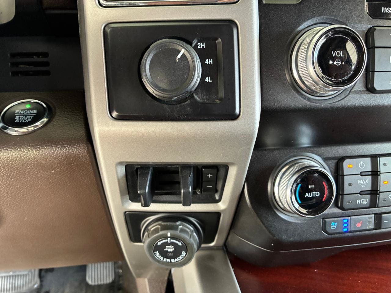 Used 2020 Ford F350 King Ranch w/ King Ranch Ultimate Package AWD/4WD image 35