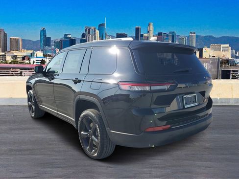 New 2025 Jeep Grand Cherokee L Altitude image 5