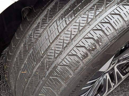 Certified 2025 Mercedes-Benz E 350 4MATIC Sedan image 12