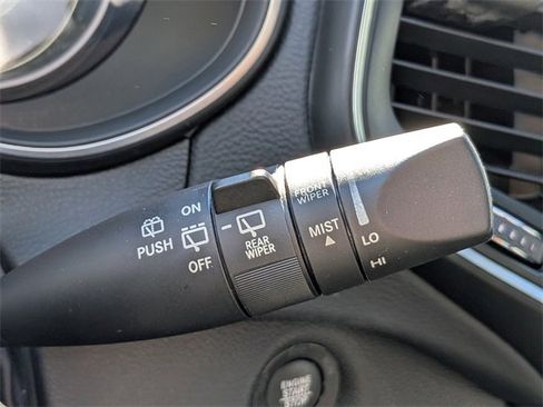 Used 2021 Jeep Cherokee Latitude Plus image 26