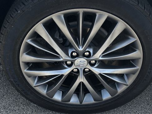 Certified 2025 Buick Enclave Avenir w/ Super Cruise Package FWD image 8