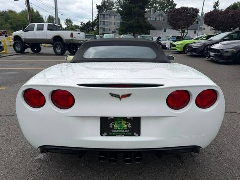 Used 2007 Chevrolet Corvette Convertible w/ Preferred Equipment Group RWD image 3
