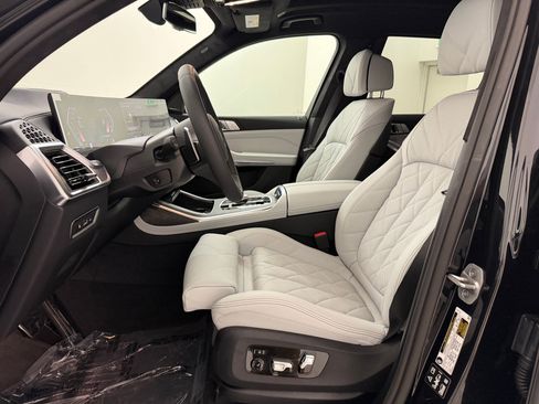 New 2026 BMW X7 xDrive40i image 5