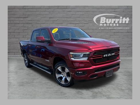 Used 2023 RAM 1500 Laramie AWD/4WD image 1