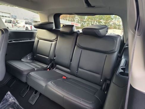 New 2025 Ford Expedition Active image 32