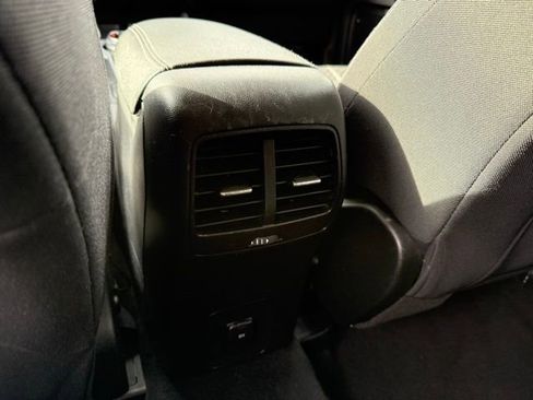 Used 2020 Ford Escape SE image 14