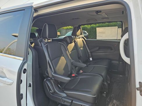 New 2026 Honda Odyssey Touring image 15