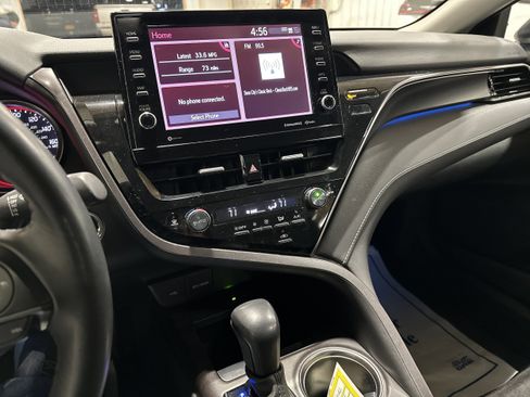 Used 2024 Toyota Camry XSE image 13