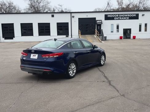 Used 2017 Kia Optima EX w/ Premium Package image 9