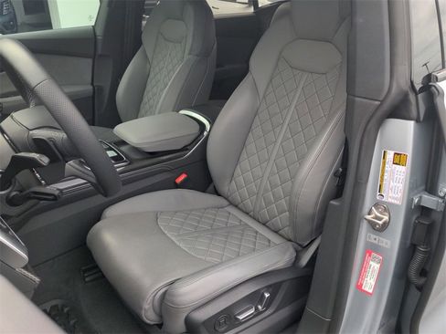 Used 2023 Audi SQ8 Prestige w/ Prestige Package image 20