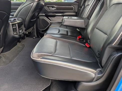 Used 2024 RAM 1500 Laramie AWD/4WD image 21