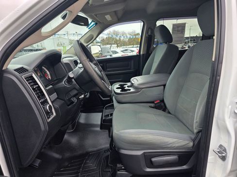 Used 2017 RAM 2500 Tradesman w/ Chrome Appearance Group image 4