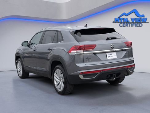 Used 2023 Volkswagen Atlas Cross Sport SE image 10
