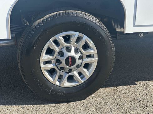 New 2026 GMC Sierra 2500 Pro AWD/4WD image 28