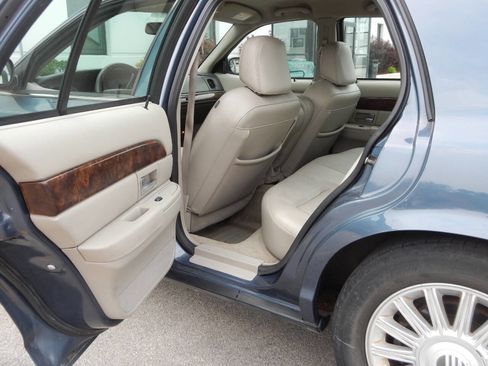 Used 2008 Mercury Grand Marquis LS image 28