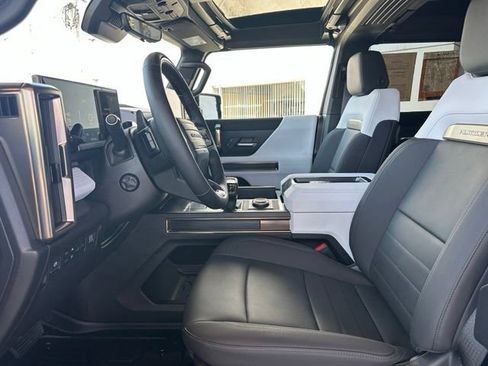 Used 2025 GMC Hummer EV 3X AWD/4WD image 28