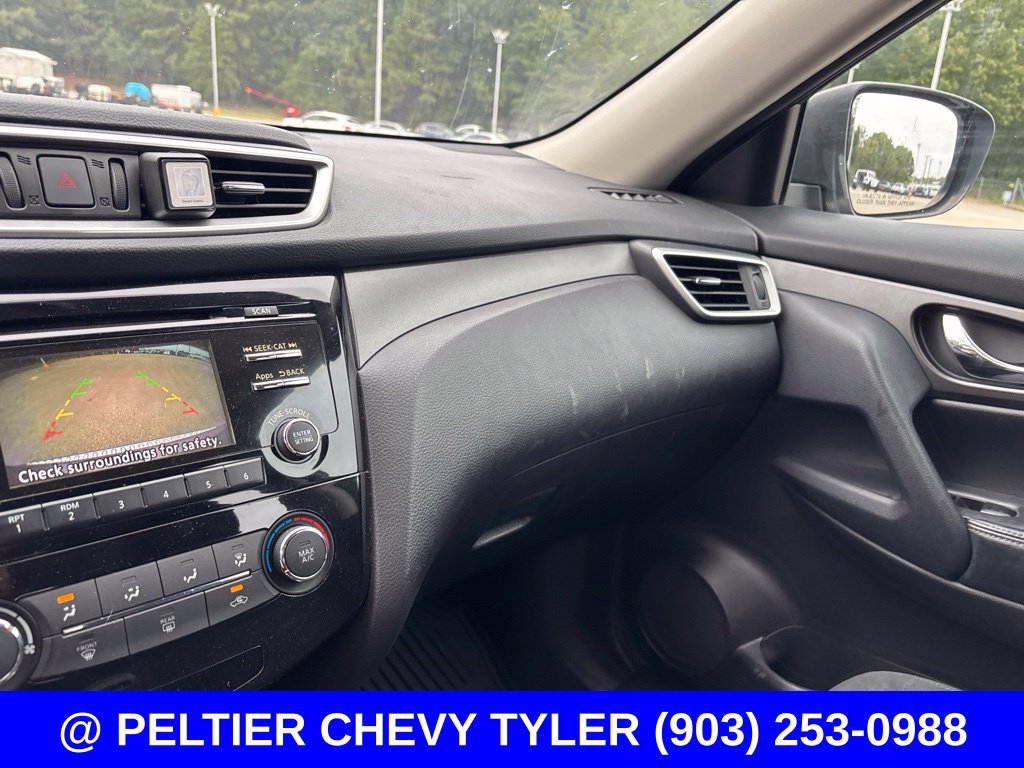 Used 2015 Nissan Rogue S AWD/4WD image 15