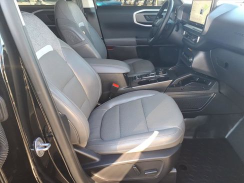 Used 2025 Ford Bronco Sport Badlands w/ Badlands Tech Package image 11