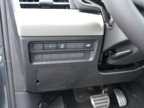 New 2026 Mitsubishi Outlander SEL AWD/4WD image 17