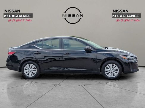 New 2025 Nissan Sentra S image 4