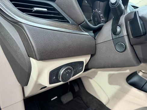 Used 2018 Lincoln MKC Reserve image 14