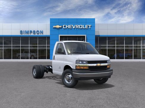 New 2025 Chevrolet Express 3500 Work Van w/ Power Convenience Package image 29