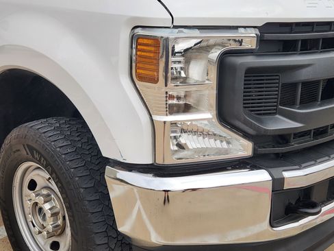 Used 2022 Ford F250 XL w/ Power Equipment Group image 7