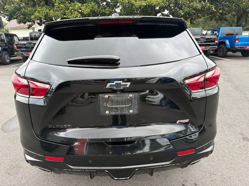 Used 2021 Chevrolet Blazer RS w/ Enhanced Convenience Package FWD image 4