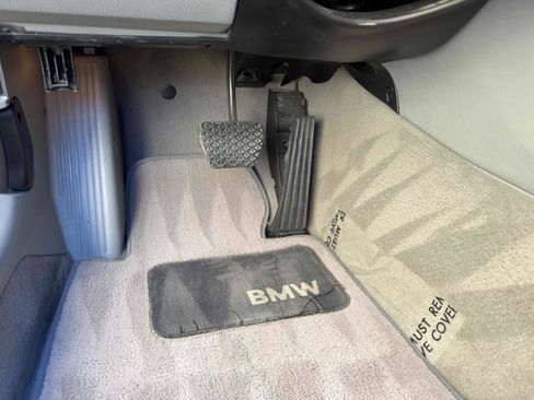 Used 2006 BMW 330Ci Convertible image 35