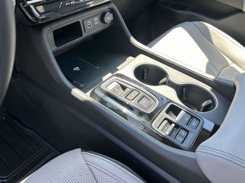 Certified 2023 Honda Pilot Elite image 16
