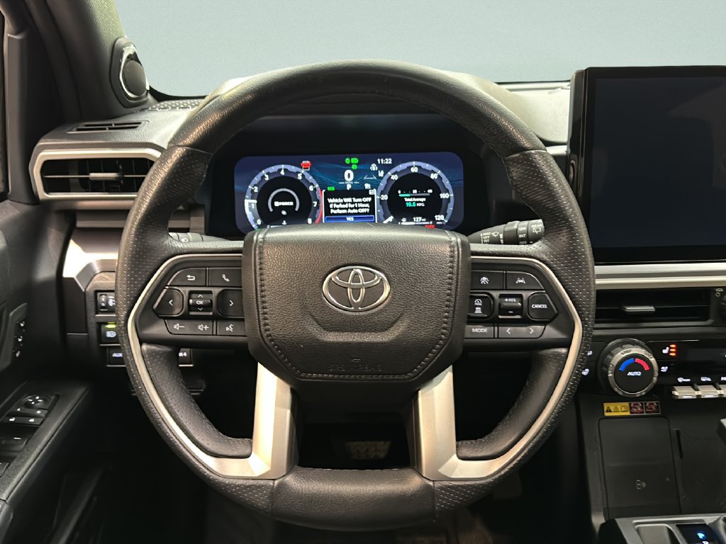 Used 2025 Toyota 4Runner TRD Off-Road Premium AWD/4WD image 25