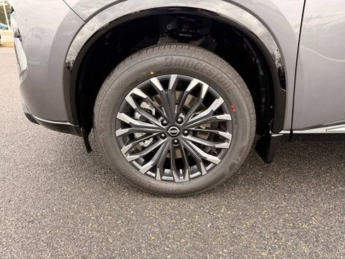 New 2026 Nissan Rogue Platinum w/ Tech Package image 9