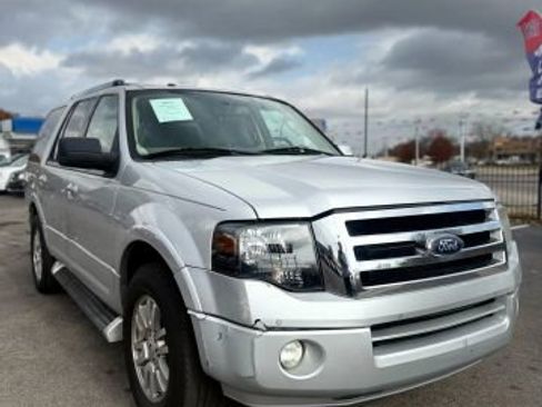 Used 2013 Ford Expedition Limited image 2