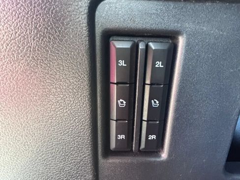 Used 2023 Ford Expedition Limited AWD/4WD image 26